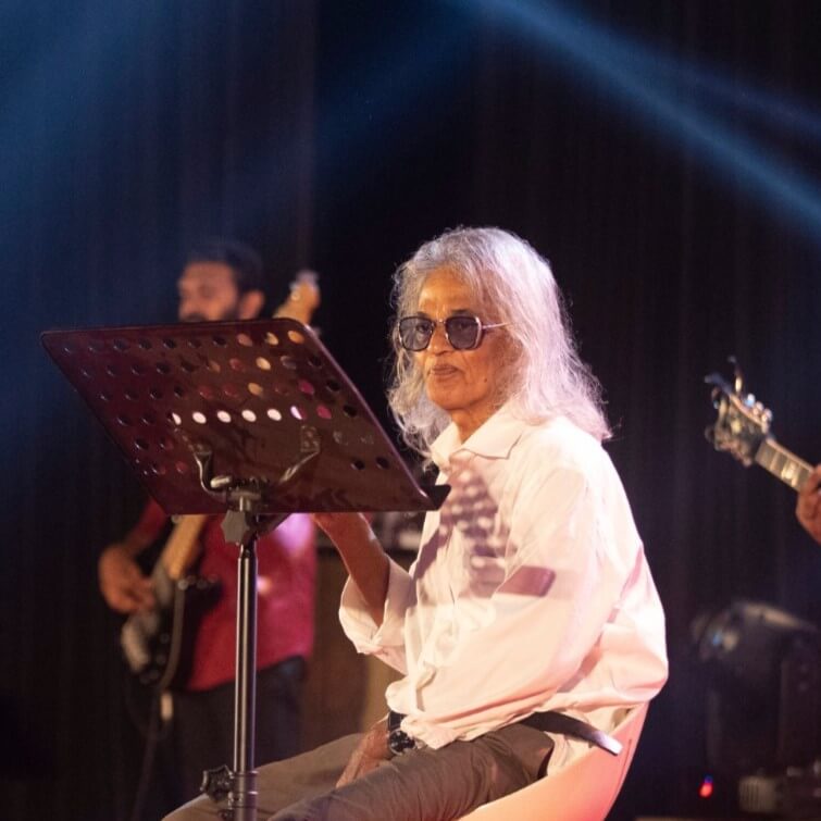 senaka,batagoda,senakabatagoda,senaka batagoda,sereenabatagoda,sereena,Sri Lanka,Folk music,Musician,Singing,Percussion,Rock,Reggae,Pop,Versatility,Vocalist,Guitarist